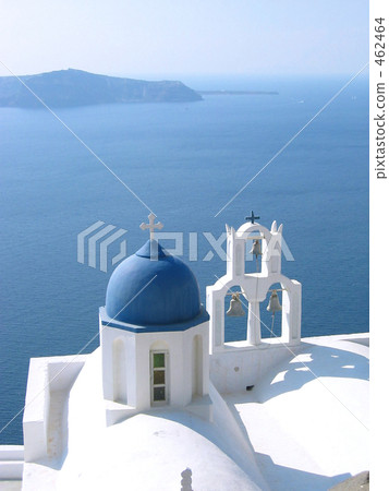 3 on Santorini 462464