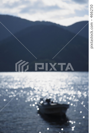 Boat on the lake 466250