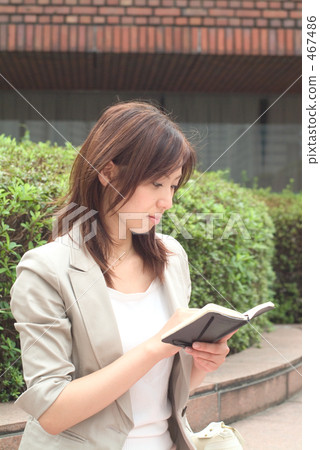 A woman watching a notebook 467486