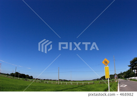 The blue sky over the typhoon The blue sky over the typhoon 468982