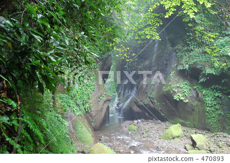 Yufugawa Valley 470893