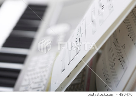 Electone and score Electone and score 480470