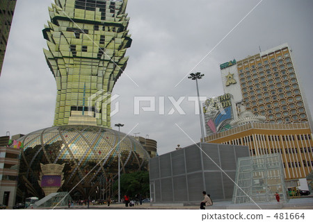 Lisboa Hotel which was a landmark of Grand Lisboa and Macau under construction 481664