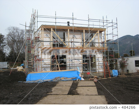 Under Construction 484266