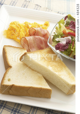 Toast and bacon eggs Toast and bacon eggs 484328