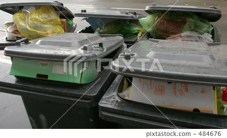 五個垃圾垃圾桶 484676
