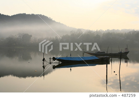 清晨Sagano Hirosawa池塘 清晨Sagano Hirosawa池塘 487259