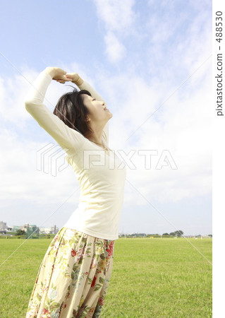 年輕女子 年輕女性 少女 488530