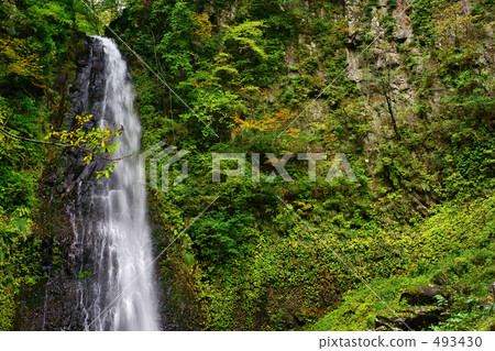 One hundred waterfalls in Japan · Rain falls One hundred waterfalls in Japan · Rain falls 493430