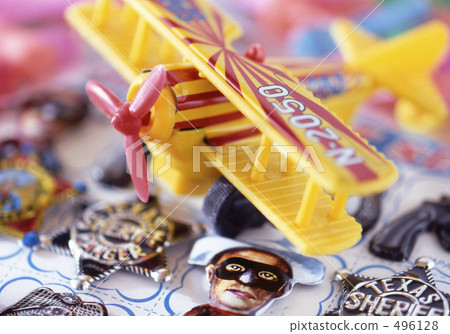 Plastic Retro Airplane Plastic Retro Airplane 496128