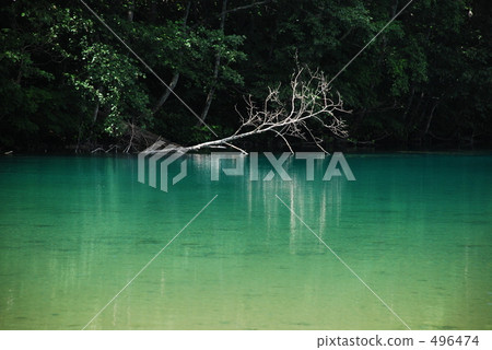 Secret Lake 496474