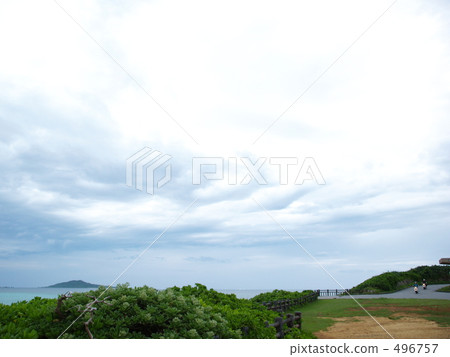 颱風（Ikemajima）前面的宮古島 496757