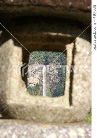 To peek 497038