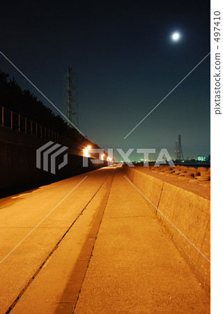 在織田碼頭的夜晚 在織田碼頭的夜晚 497410