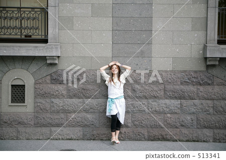 Young female, long-haired, long hair 513341