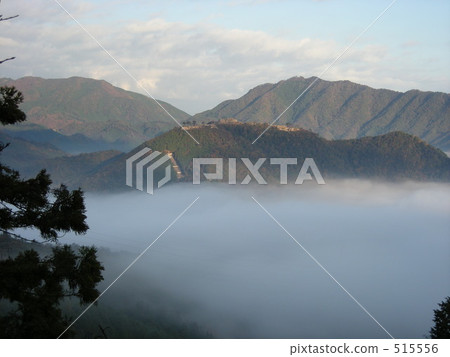 雲海 普賢雕像 寒冬 515556