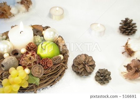 Winter tree fruit 516691