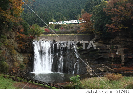 Karasui Line and Ryumon Waterfall 517497