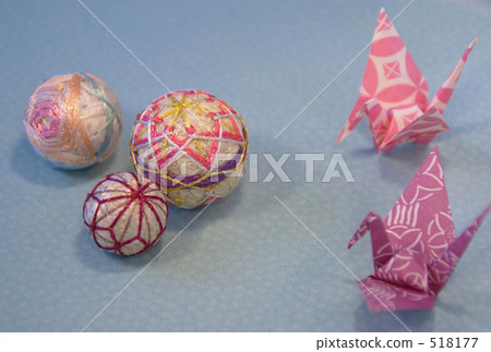 Bamboos and folding cranes 518177