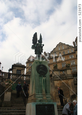 巴斯的公園 巴斯的公園 523973