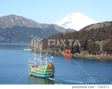 lake ashi, tour boat, excursion boat 530371