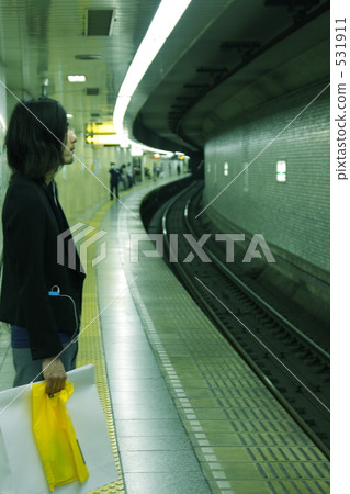metro, subway, long hair 531911