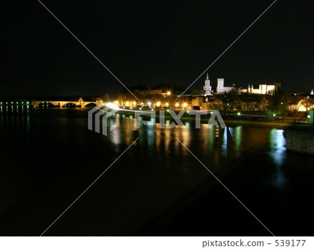 法國南部 大河 法國 539177