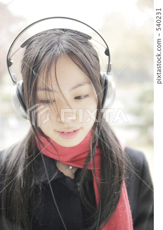 she, Young female, College Student 540231