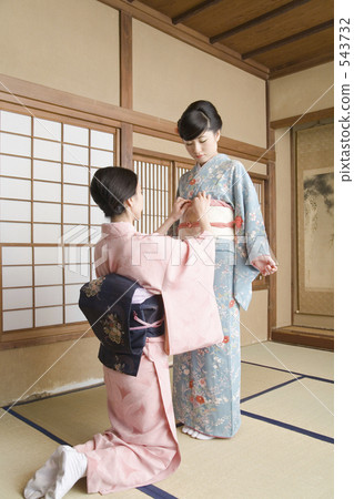 和服婦女 543732