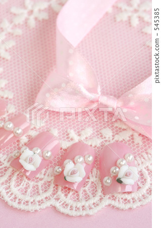 nail  545385