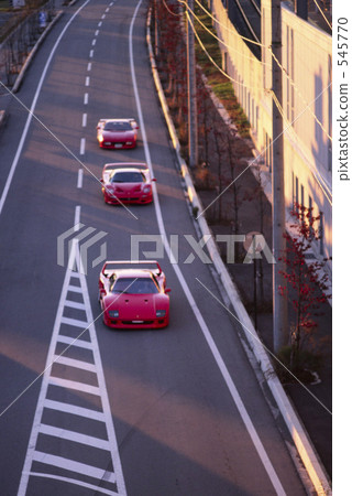Three Ferrari Three Ferrari 545770