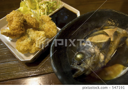 Boiled meat roast and tamed fly 547191