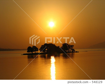 lake shinji, floating island, island 548129