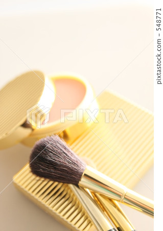 Makeup supplies Makeup supplies 548771