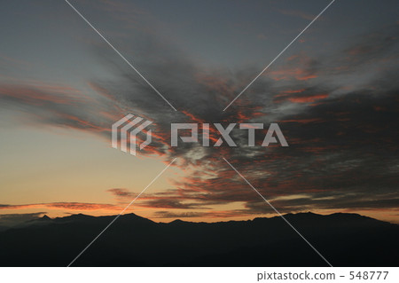 Sunset sky of the Omine mountain range Sunset sky of the Omine mountain range 548777