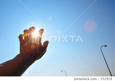Grab the sun! 552919