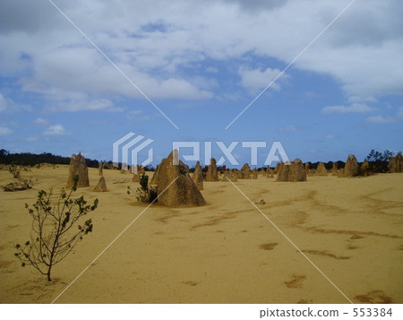 Pinnacles Pinnacles 553384