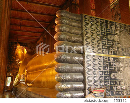 Wat Po whole body from foot bottom wat pho 553552