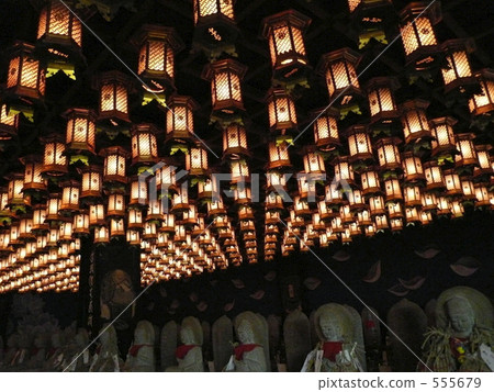 令人敬畏的洞穴 令人敬畏的洞穴 555679