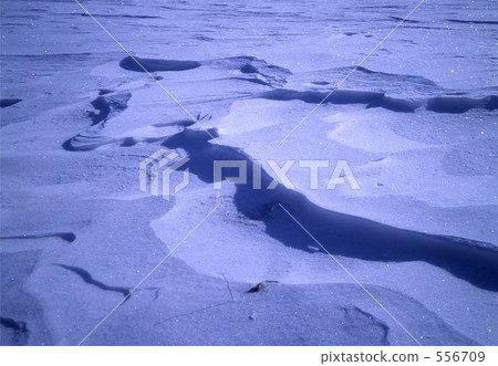 snow crest, wind-wrought pattern on the sands, wind patterns on the sand 556709