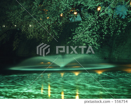 Cherry blossoms at night Cherry blossoms at night 556754