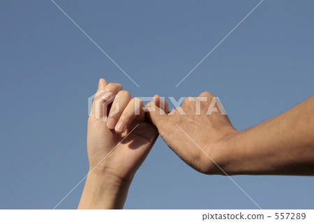 Male and female hands to cheat 557289