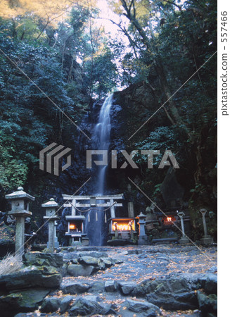 Atagoyama / Shonaya's waterfall Atagoyama / Shonaya's waterfall 557466