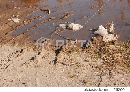 dirt, mud, puddle 562004