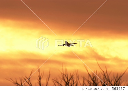 Sunset departure 563437