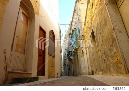 Alley of Malta Gozo Island (2) 563862