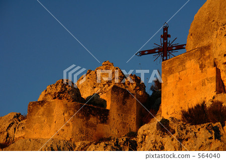 需要馬泰拉朝日的十字架 需要馬泰拉朝日的十字架 564040