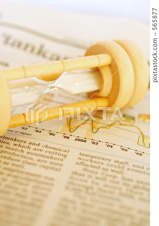 In the future, the yen weak? Appreciation of the yen? (Hourglass and English newspaper) 565877
