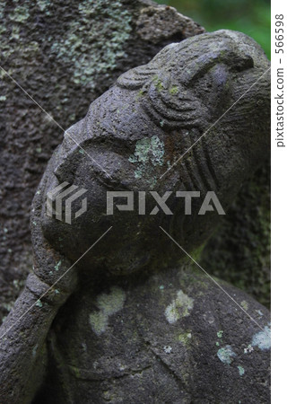 Kamakura's Stone Buddhist Thinker Kamakura's Stone Buddhist Thinker 566598