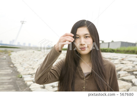 女人 女性 20-30 567680